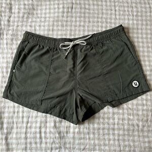Vuori Shorts